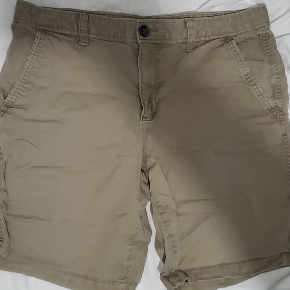 Khaki shorts